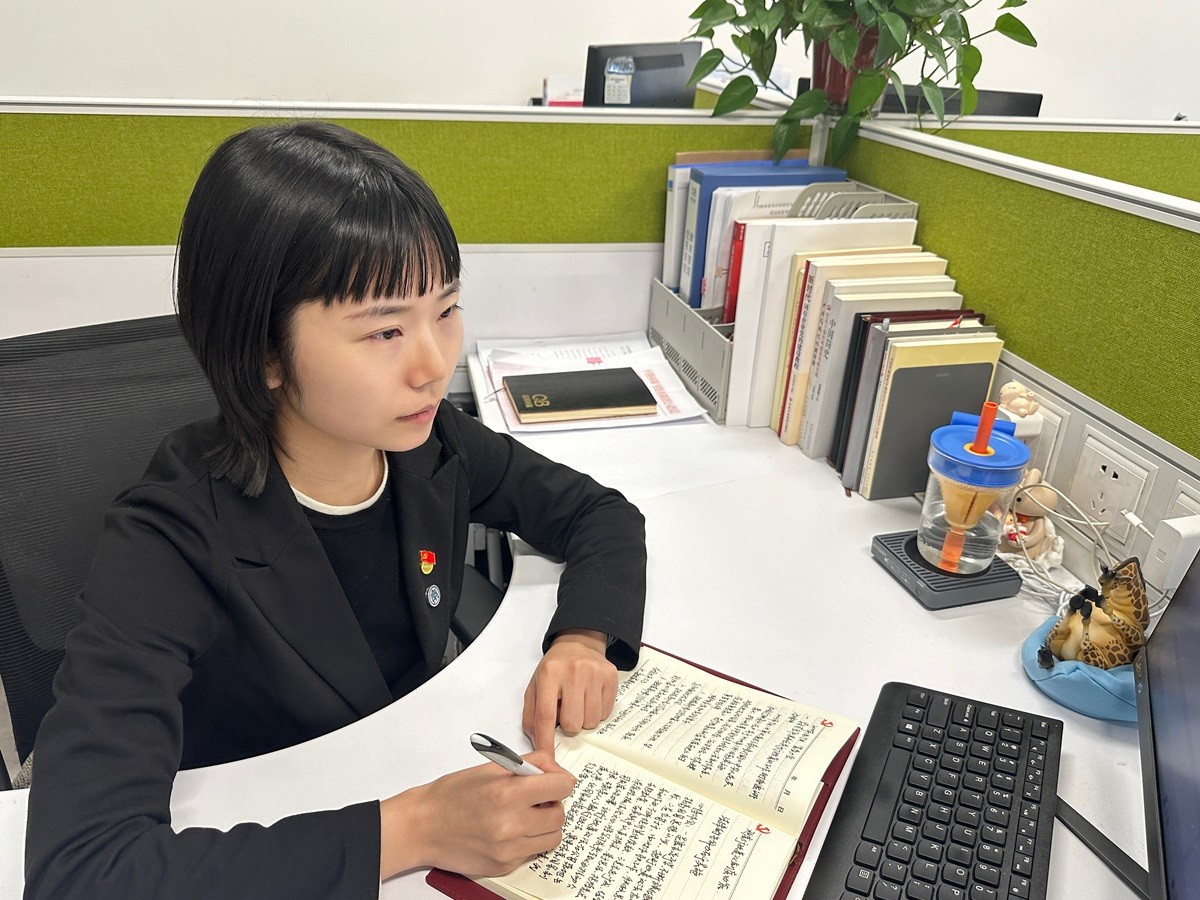 1708653377751454cqY3.jpg 劉培青工作照.jpg