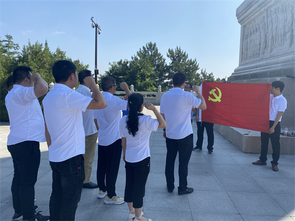 7.11（姚普）秦楓公司黨支部組織黨員赴照金陜甘邊革命根據地紀念館開展 “傳承紅色基因，重溫崢嶸歲月”主題黨日活動.jpg