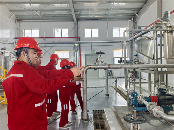 1767835874445132gs3d.jpg 延安環(huán)保公司下寺灣污水處理項目 員工實操培訓(xùn).jpg